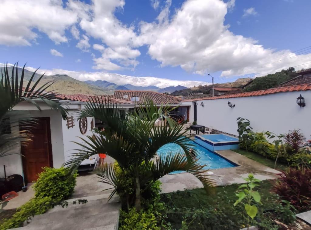 Hostel Las Palmas Vilcabamba Luaran gambar