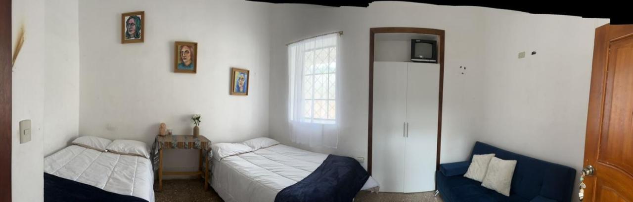 Hostel Las Palmas Vilcabamba Luaran gambar